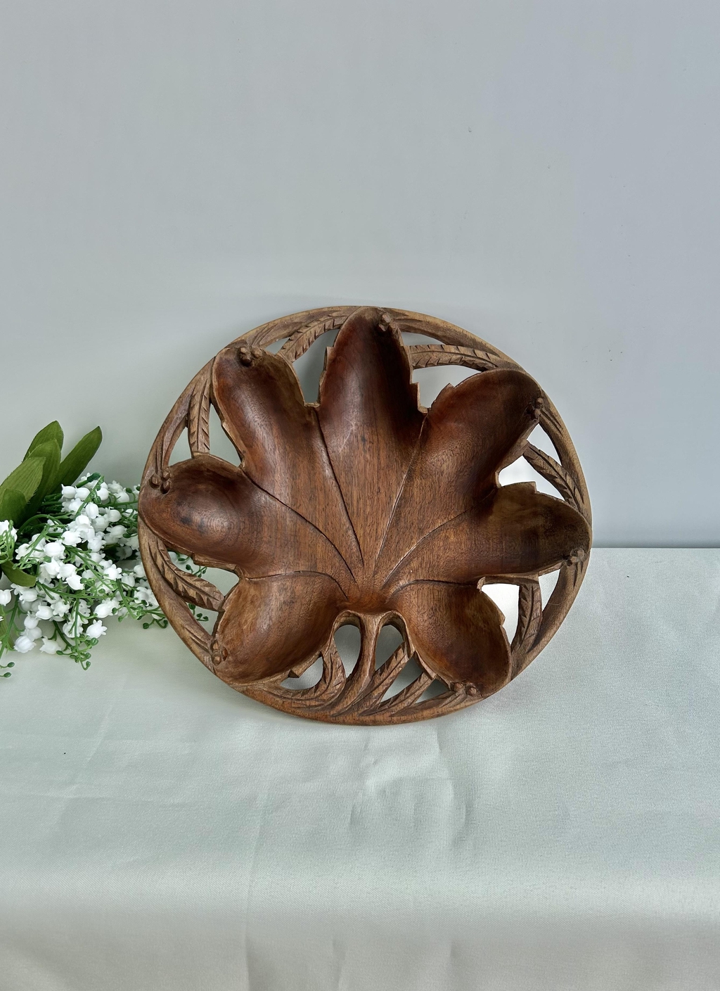 Earth Edit – Rustic Earth‑Tone Vintage Decor with Natural Textures