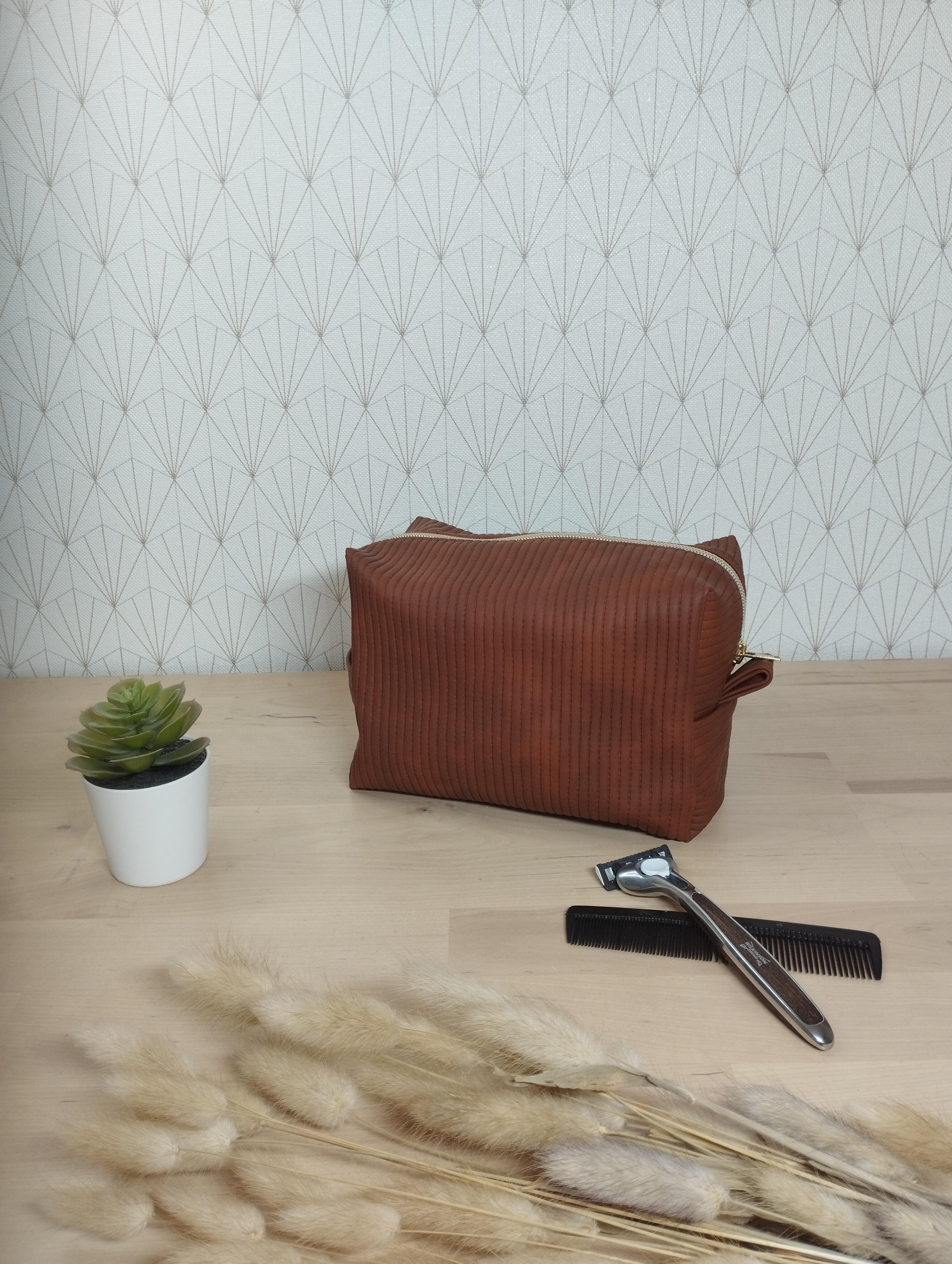 Trousse de toilette homme