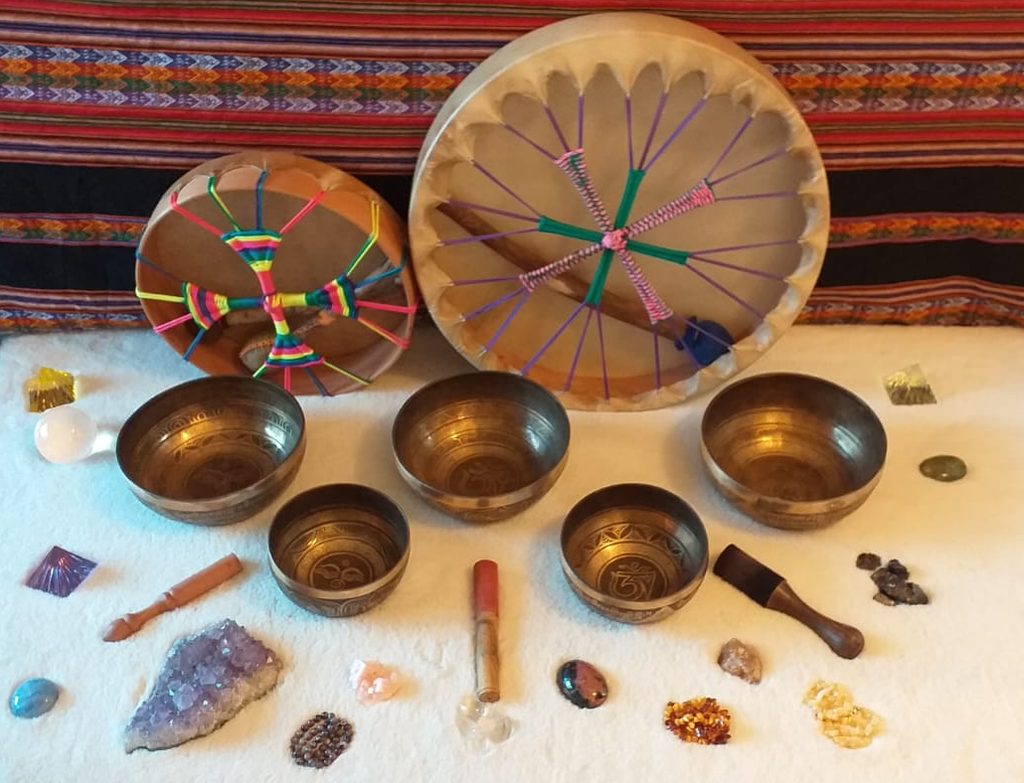 Bain Sonore et Messages de Guérison par les Bols Chantants, les Tambours Chamaniques, les Harpes Africaines (Kora et N'goni) ou le Handpan