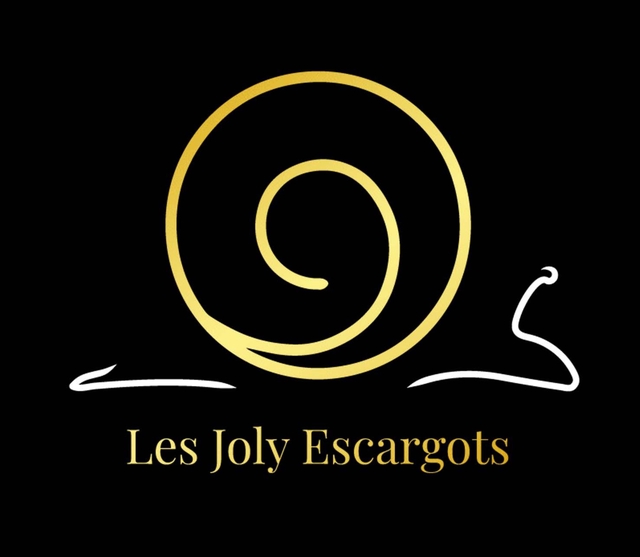 Ferme hélicicole en Normandie depuis 2020.

Élevage d’Escargots dans le pays de Falaise (14).

Transformation dans notre laboratoire implanté sur notre site d'élevage

Vente directe