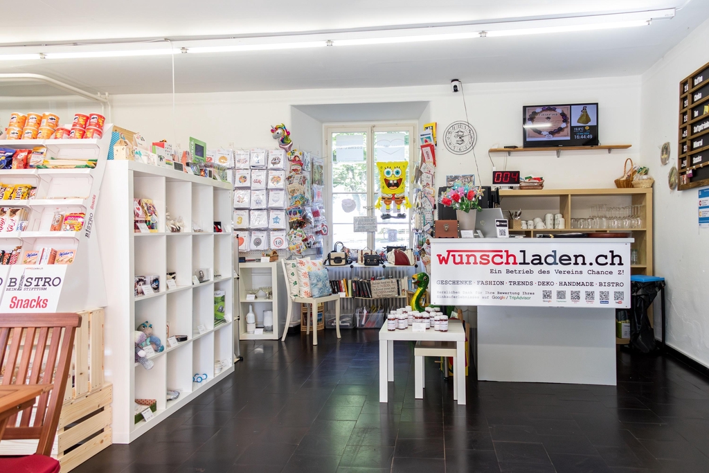 Geschenke, Deko, Räucherwerk, Echtsteinschmuck, Partyartikel, Trendprodukte
Mehr als 1700 verschiedenen Produkte

Herzlich willkommen im wunschladen.ch, deinem Top-Store in Zofingen Aargau Schweiz 