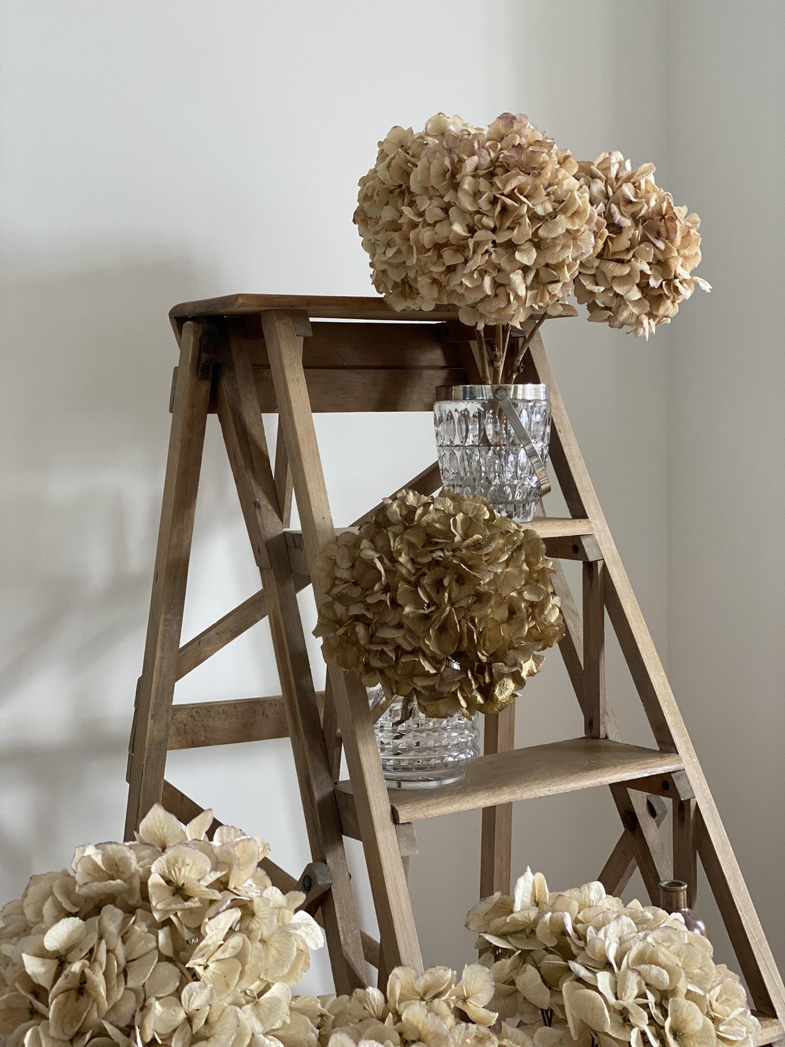 Brocante en ligne de Mobilier vintage, pièce unique restaurée avec soins, mobilier fonctionnel et intemporel