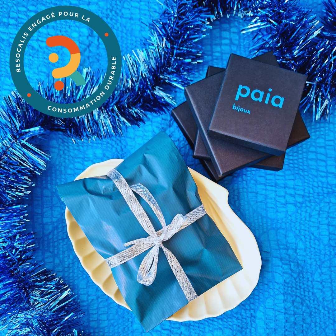 cadeau bleu et argenté et boîtes à bijoux paia studio
