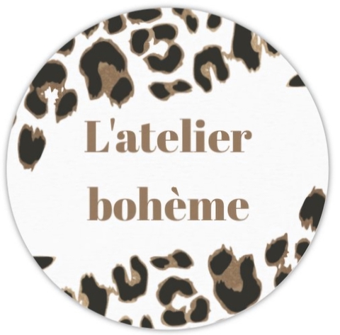 Boutique d'accessoires de mode, bijoux fantaisies et maroquinerie.