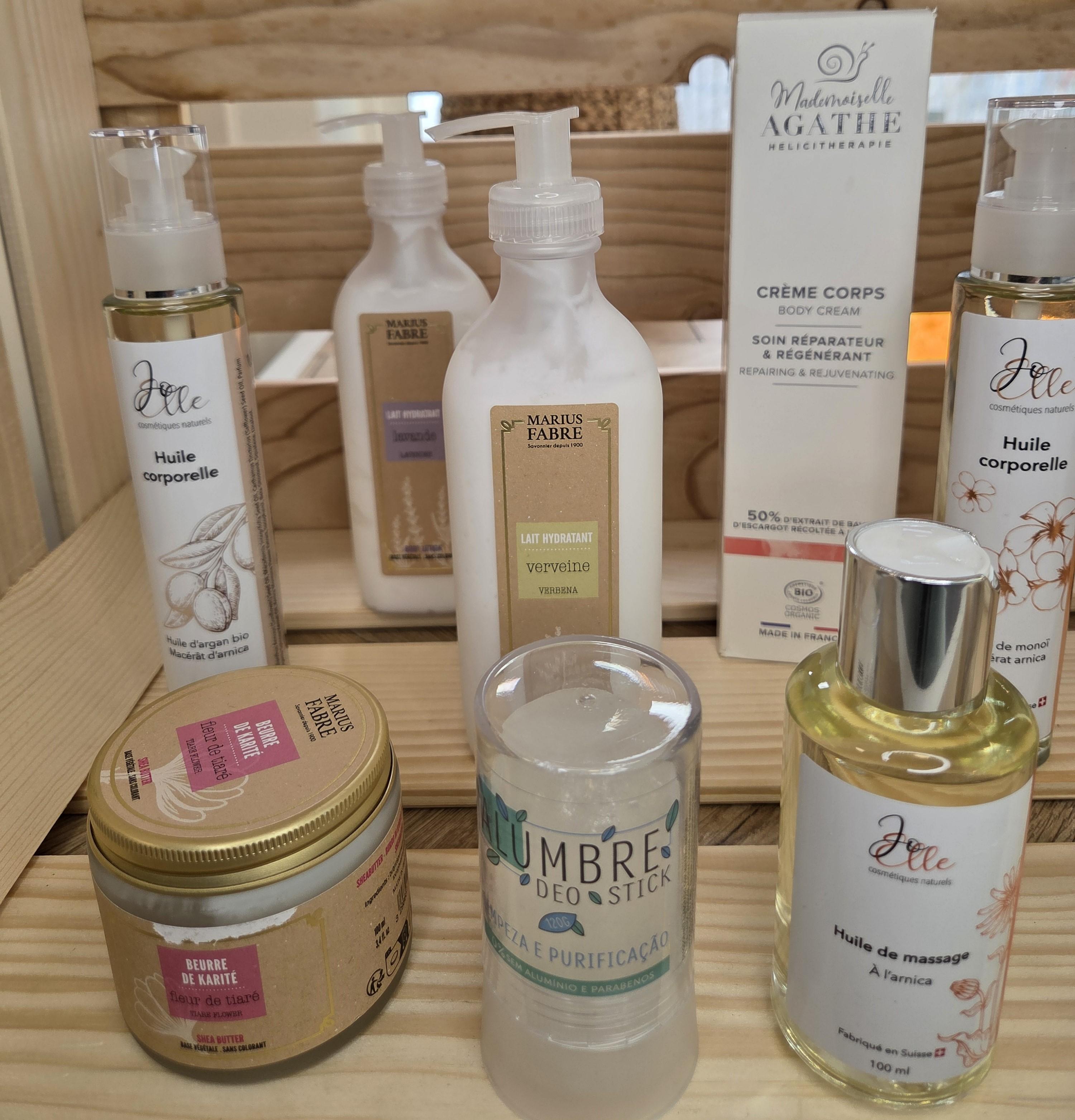 beurre de karité
huile argan
huile monoï
huile arnica
déodorant
crème corps
huile corps
lait corps
sels de bains
soin après-rasage