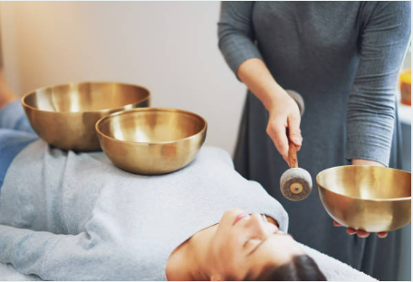 Massages vibratoires aux bols tibétains