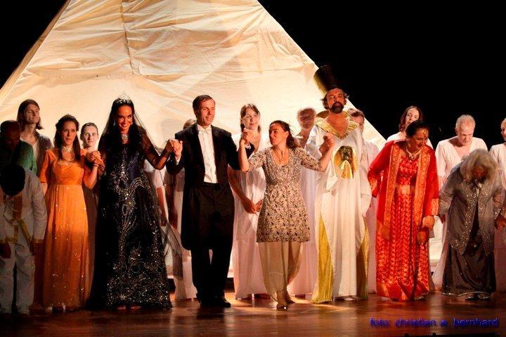 Das Opernensemble des Vereins DoctorsDome.center