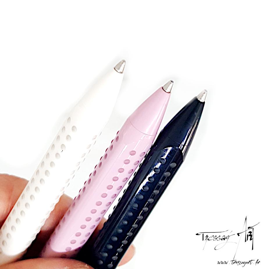 Stylos-bille pour écriture, recharges encre bleu et noir