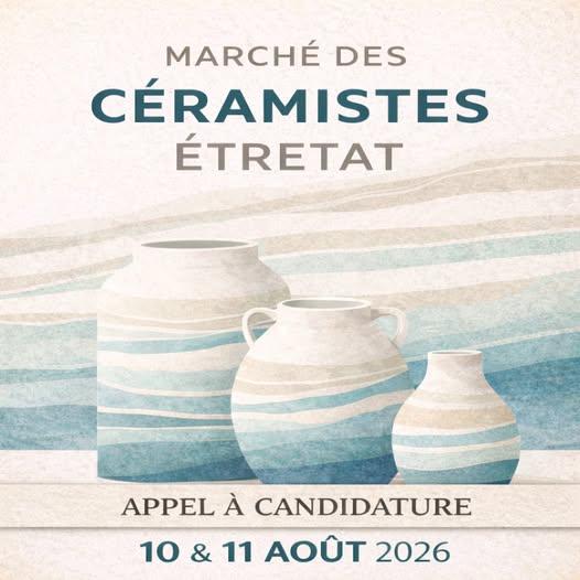 Marché de céramistes à Étretat : créations artisanales en bord de mer, entre falaises et nature normande.