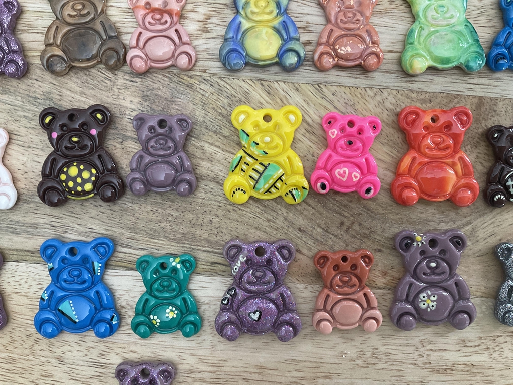 Porte-clés,MAGNETS en pâte polymère ,différents modèles et coloris au choix 