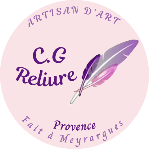 Papeterie Artisanale 
100% Fait-main
Carnets, album photo, livre de cuisine...