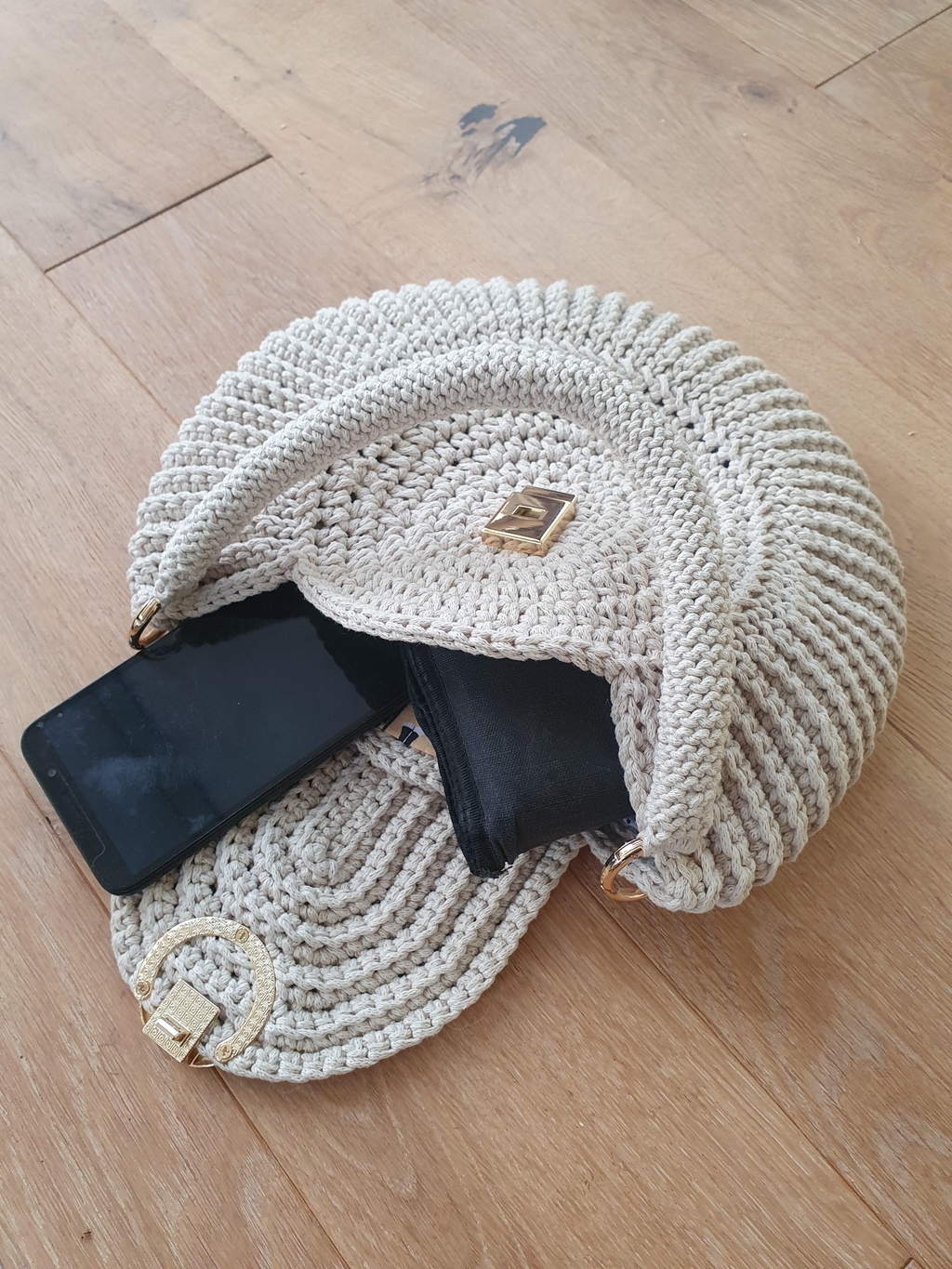 Luxury handmade seashell crochet handbag