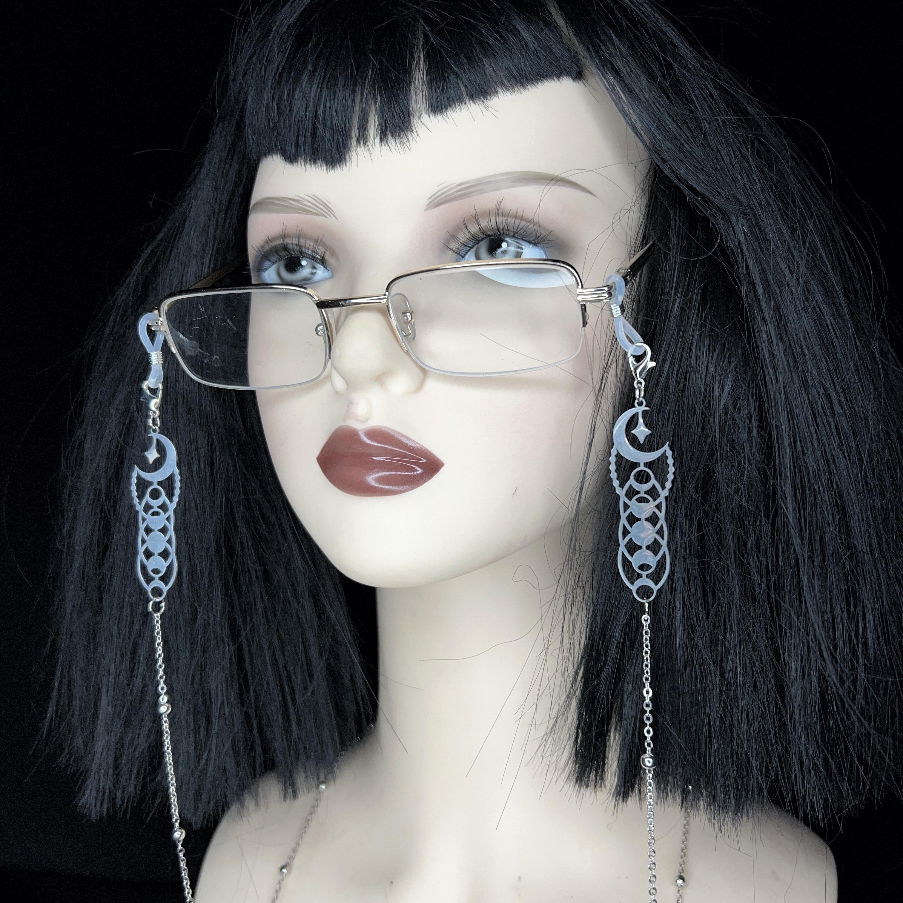 Glasses chain
