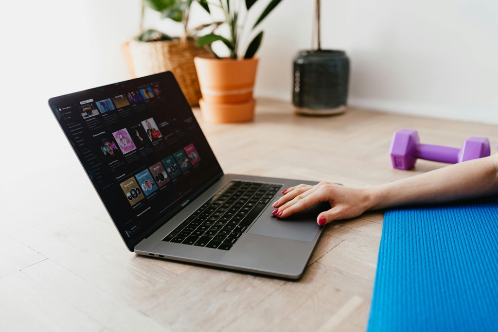 Online Holistic Fitness and distance Reiki healing