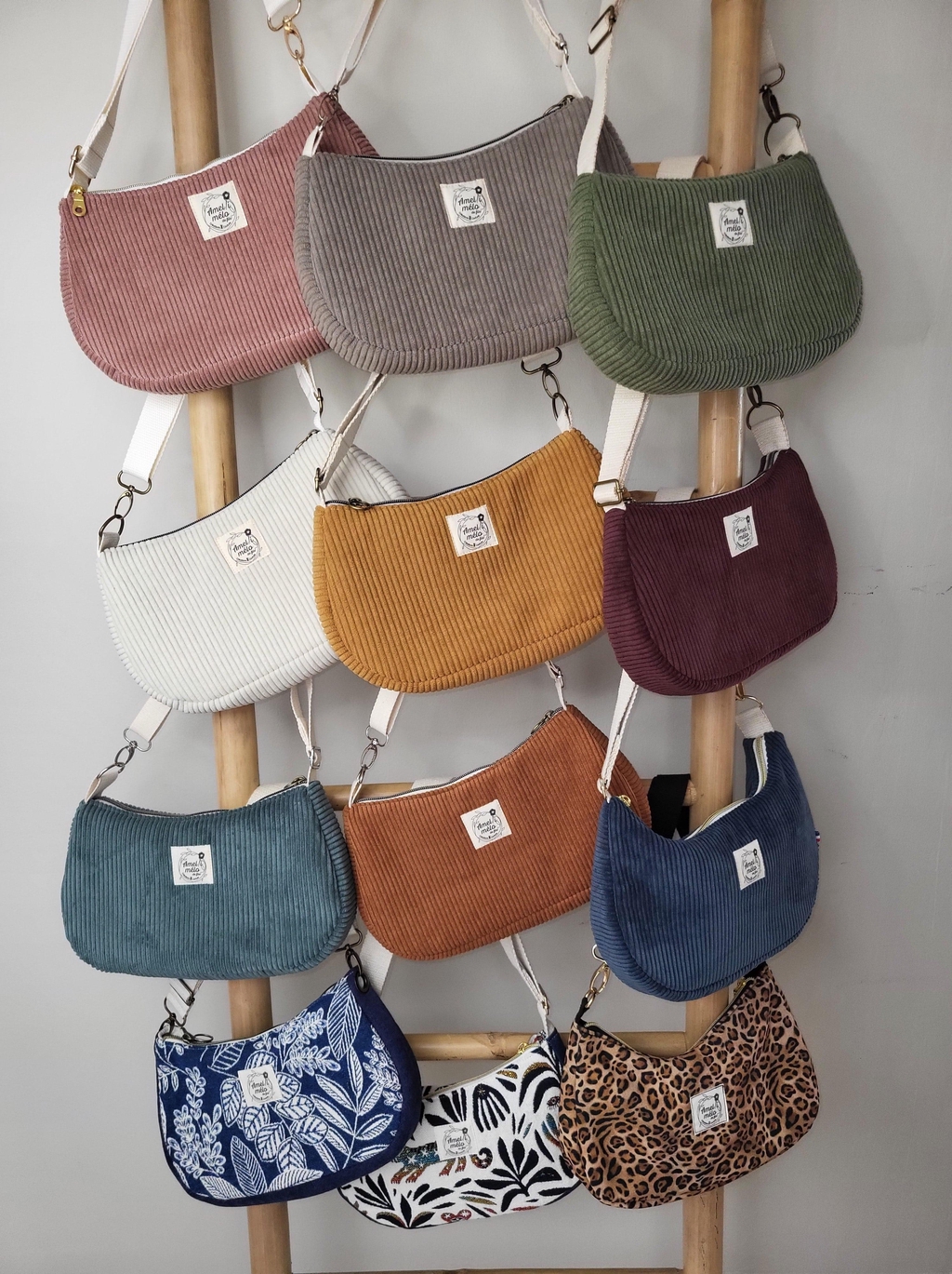 Sacs demi-lune tendance en velours côtelé - Fabrication artisanale française et éco-résponsable
