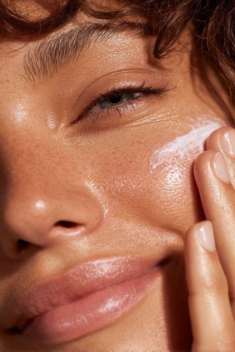 ✨ MASTER CLASS BELLES SŒURS ✨

Découvrez un moment unique dédié à la beauté, au bien-être et au partage autour de la gamme Belles Sœurs.
Au programme : conseils personnalisés, découverte des produits, rituels de soins, astuces beauté et instant cocooning dans une ambiance douce et conviviale.

Les Master Class peuvent être réalisées au sein de Maison IAMA ou directement à domicile pour un moment privilégié entre amies, en famille ou entre collègues.

Un véritable rendez-vous beauté alliant détente, féminité et découverte ✨
