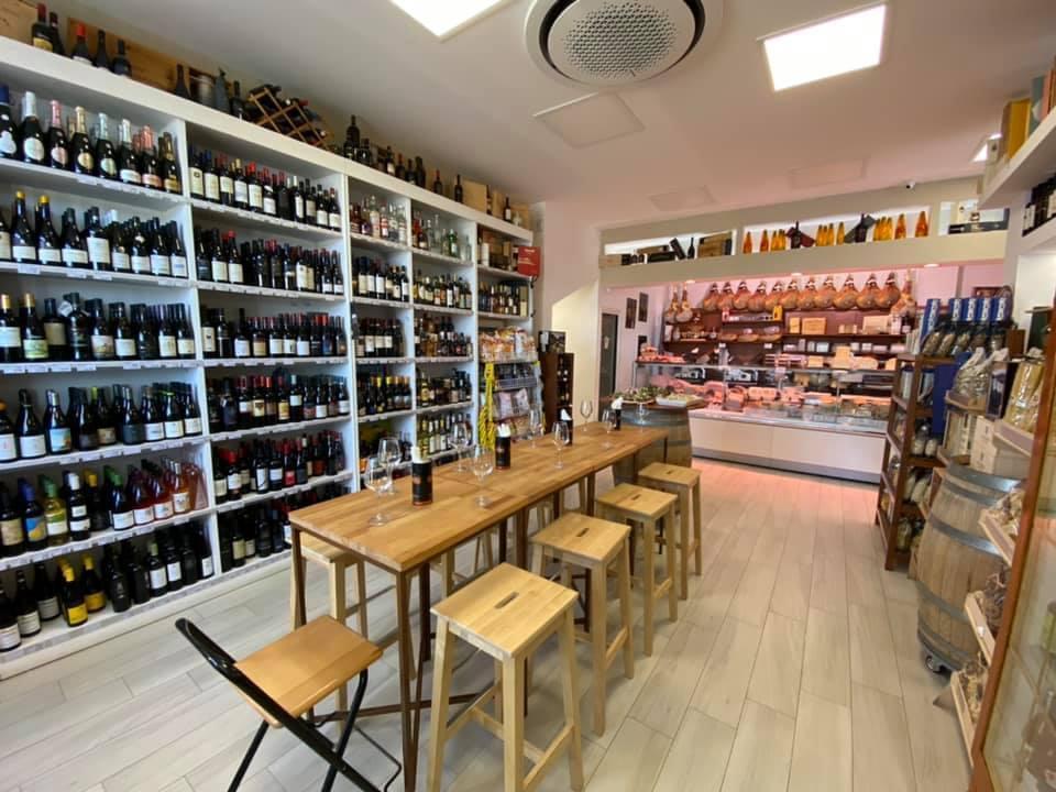 Salumeria Gastronomia Enoteca Ortofrutta Market