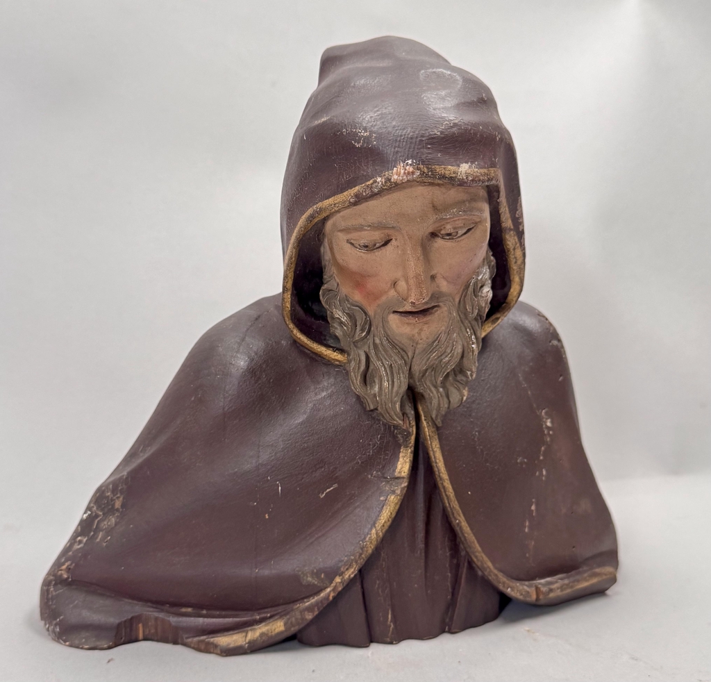 Buste en bois polychrome et doré représentant un moine en robe de bure époque XIXè siècle .
