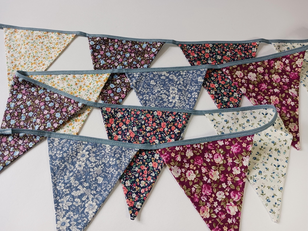Hand crafted embroidered cards, fabric gifts and home decor.