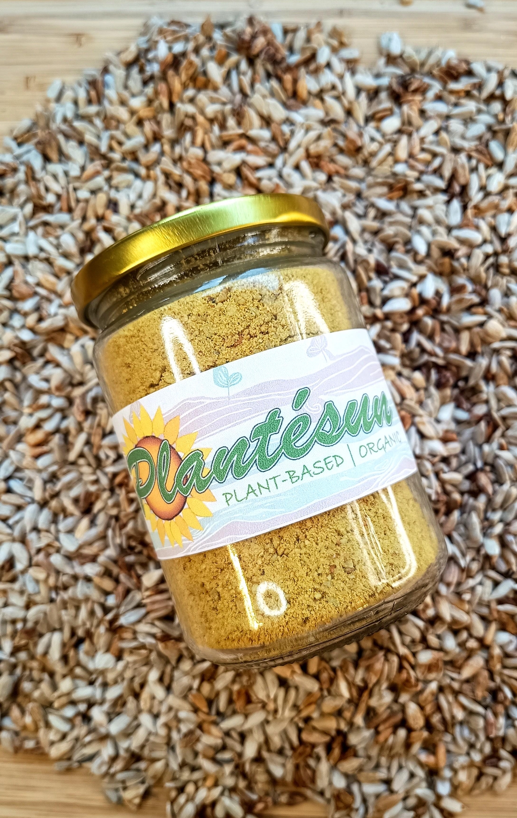 Made from Organic ingredients, oil free, additive and preservative free