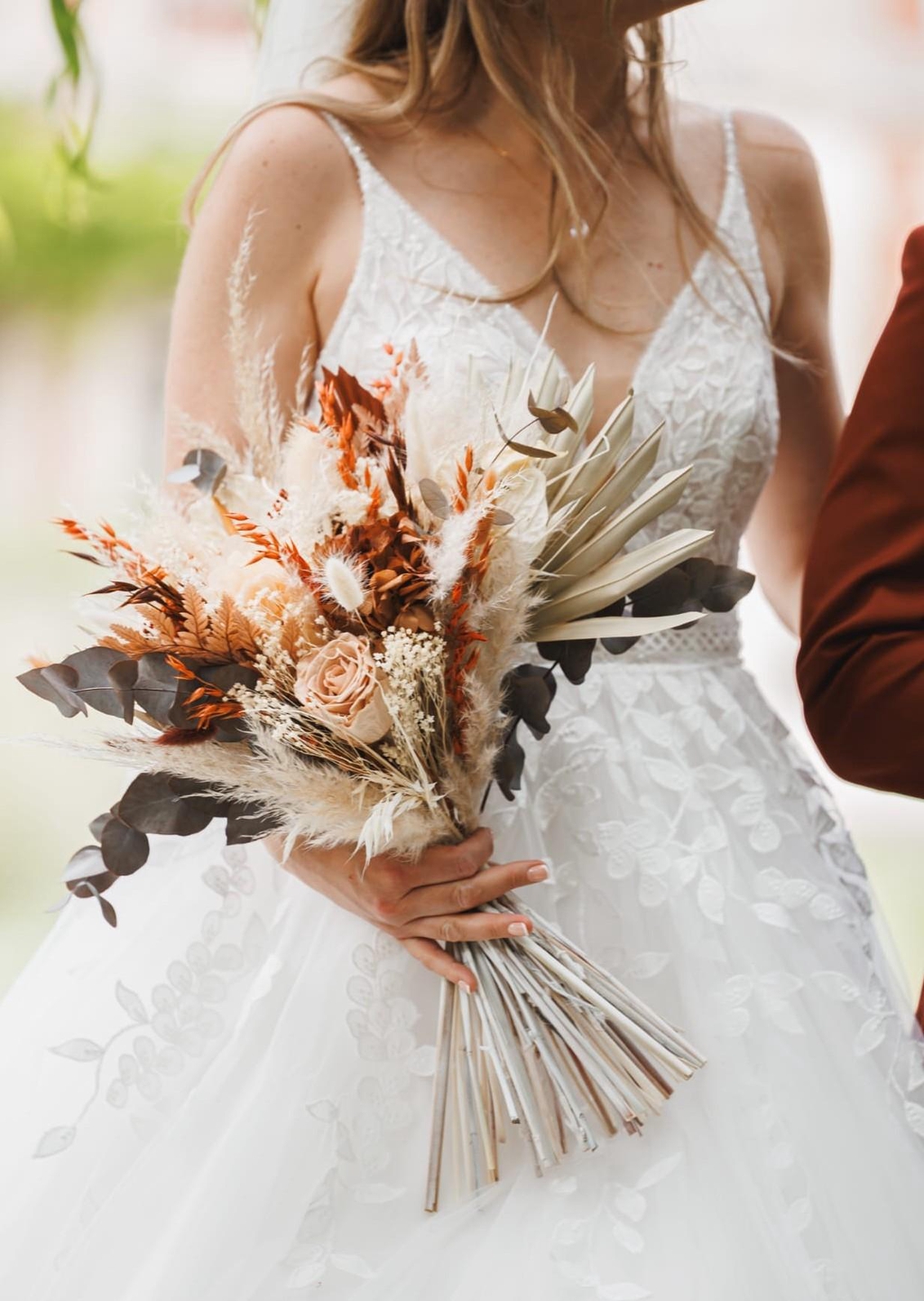 Bouquet mariée terracotta bohême boho pampa fleurs champêtre rose hortensia stabilisé séché romantique