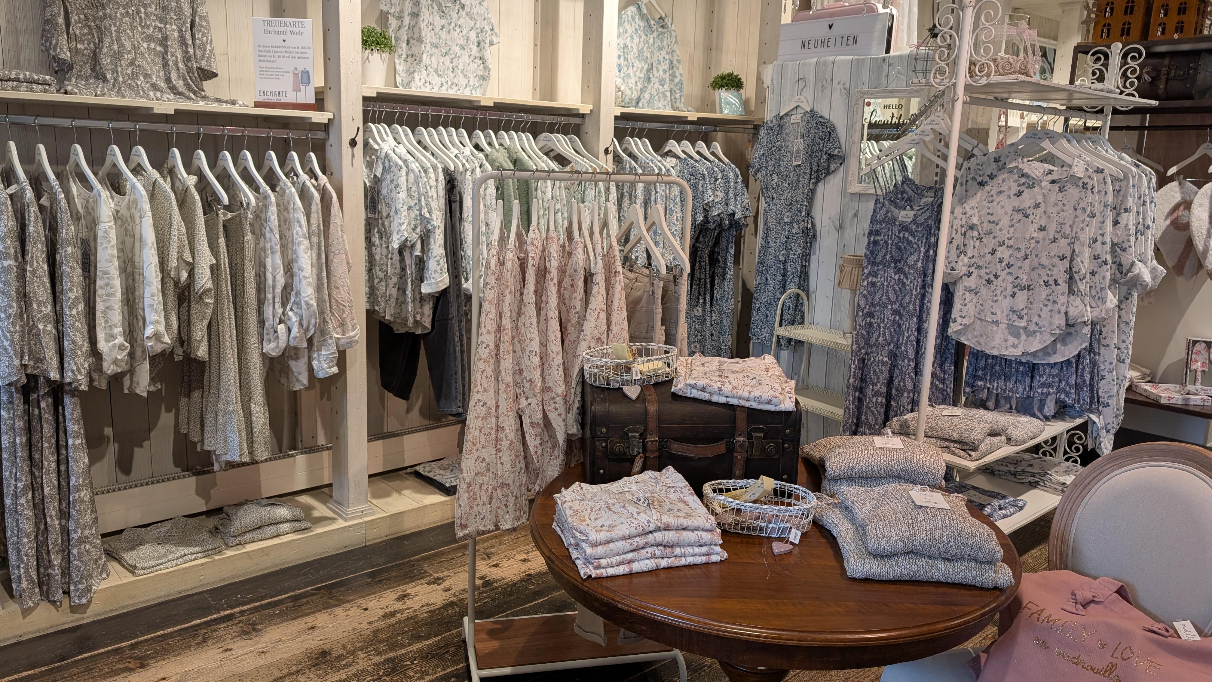 Mode von Atelier Marée bei uns im Enchanté Store Thun und Online.