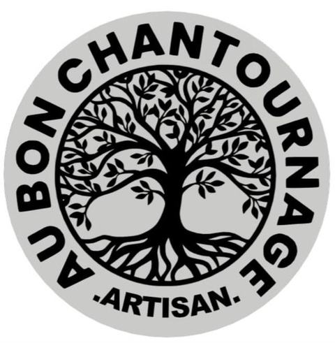 Créations dans le bois artisanales à la scie à chantourner personnalisables 