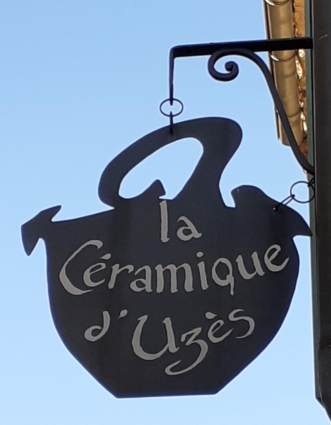 Céramique à Uzès par Nathalie Huet - Artisan d'art - Choisir l'art de vivre porcelaine