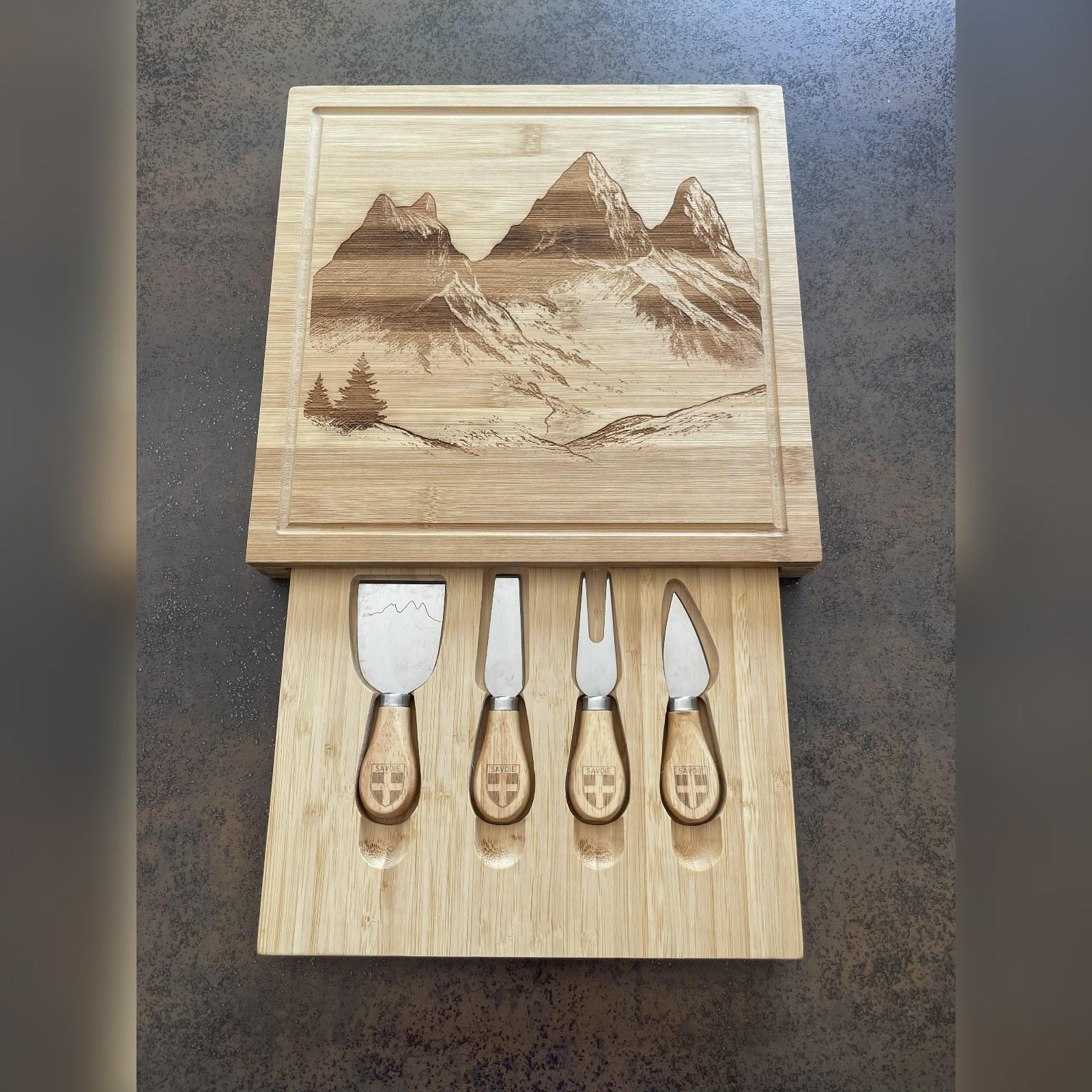 Coffret à fromages en bambou gravé au laser, Alnath Design
