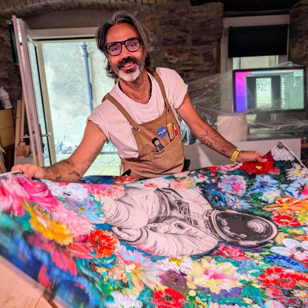 Yuri Catania is a multidisciplinary artist who skillfully bridges traditional photography and cutting-edge digital practices, using augmented reality and NFTs to create immersive experiences that explore themes from natural beauty to personal identity, making him a leading figure in contemporary art's dialogue between tradition and the digital future.