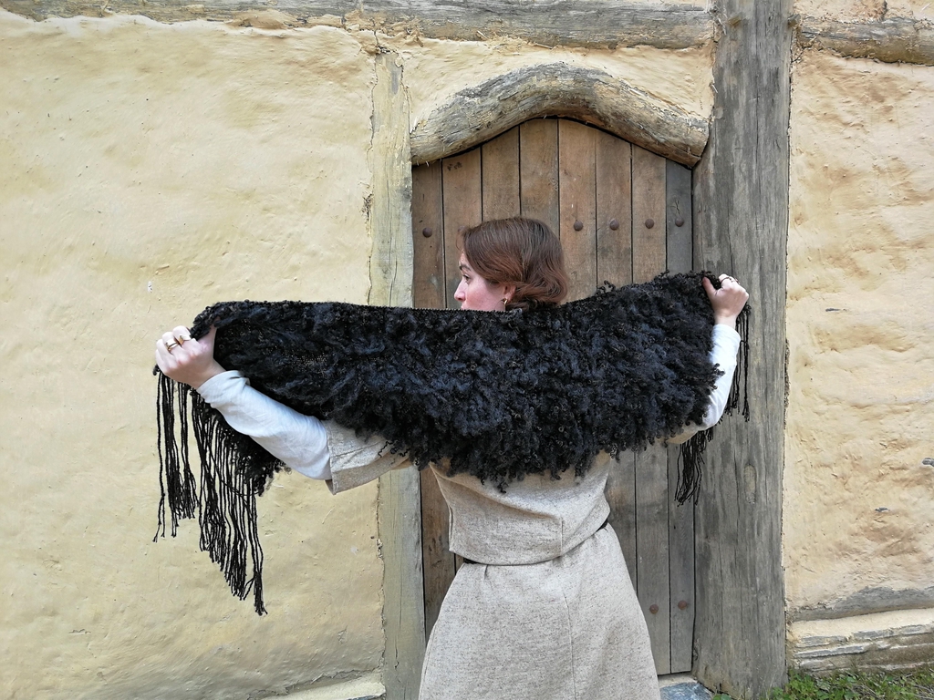 Vararfeldur ou tissage à mèche, reproduction de textile historique scandinave, celte, gaulois, filé main et tissé main