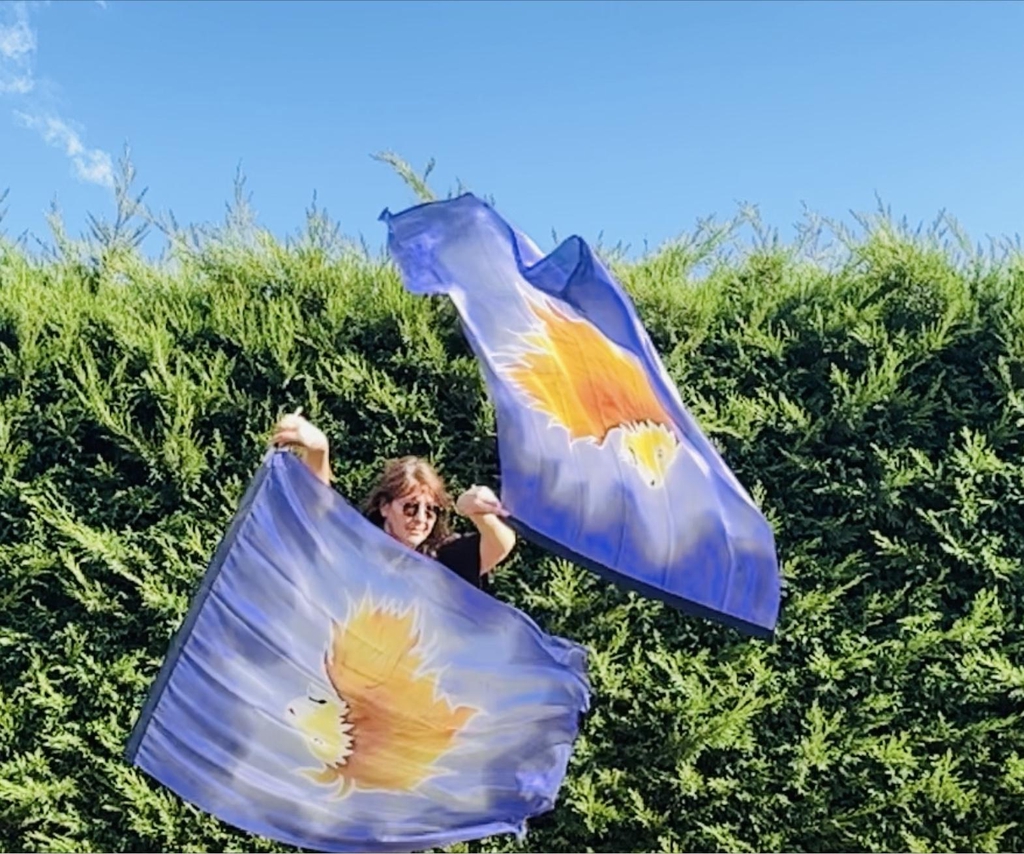 Bannière en soie légère taille adaptée aux enfants et jeunes.