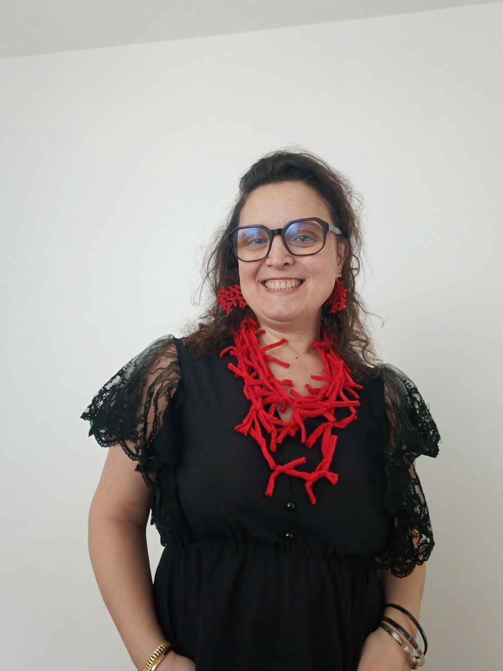 les bijoux que je réalise au crochet représente le corail mais en coton. je laisse libre court à mon imagination pour ne faire que des pièces uniques