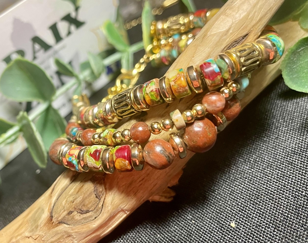 Nos bracelets acier inoxydable et pierre naturelle, des modèles basiques ou sophistiqué, vous allez forcément trouver le vôtre.