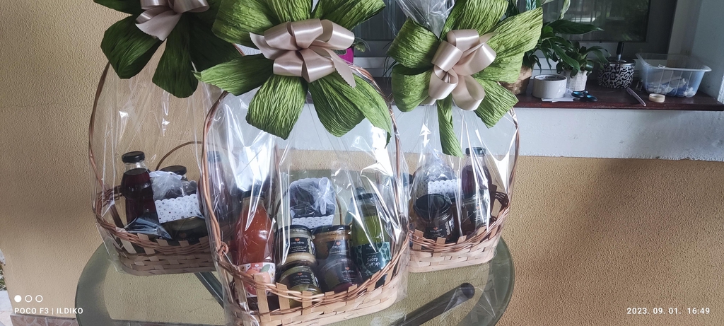 Céges és egyedi ajàndékok készítése