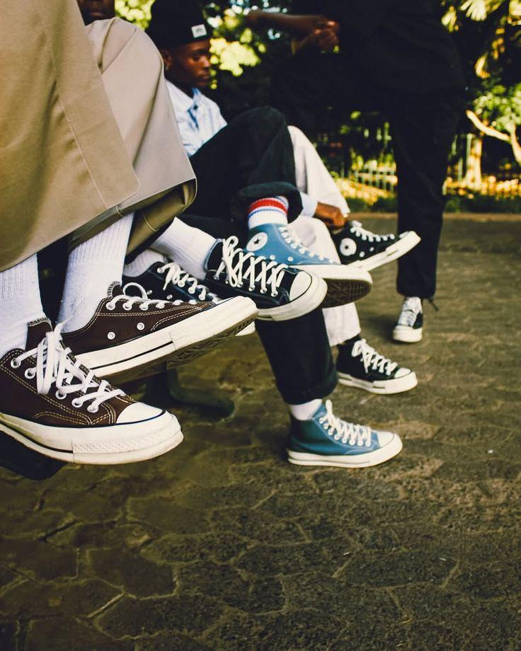 Converse – L’iconique streetwear intemporel

Converse est une marque légendaire qui a marqué le monde du streetwear et de la culture urbaine depuis des décennies. Ses sneakers emblématiques, comme les Chuck Taylor All Star, combinent confort, durabilité et style universel.

Sur notre boutique, découvrez une sélection de Converse classiques et modernes, parfaites pour un look casual, sportif ou tendance. Chaque paire est authentique et neuve, pensée pour vous accompagner au quotidien tout en affirmant votre style.

Adoptez Converse et ajoutez une touche de légende à votre streetwear !