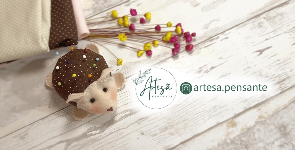 Adquira seu molde e dê vida à sua boneca, personalizando-a de acordo com sua criatividade!