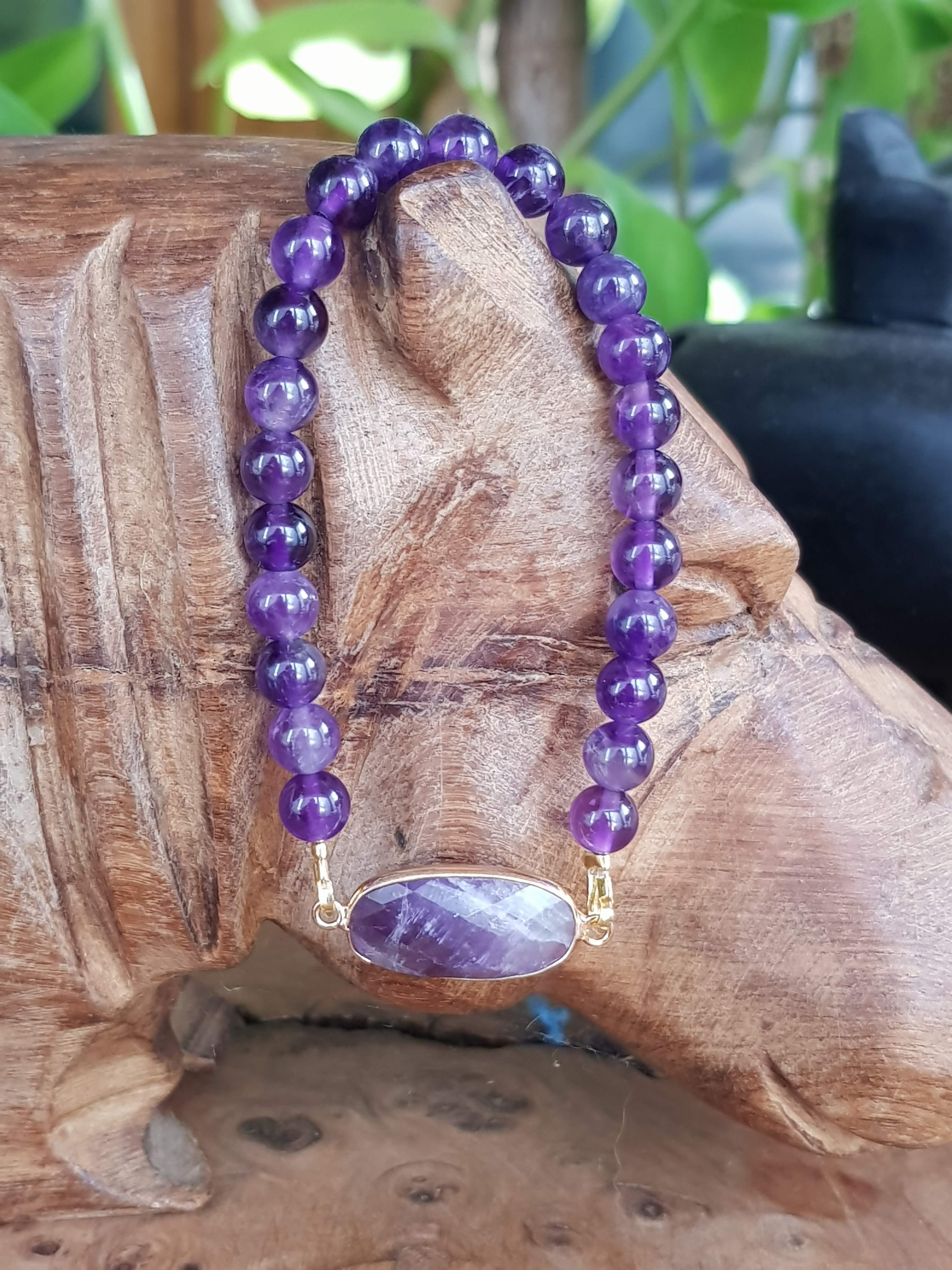 Bracelets avec cabochon et perles assorties