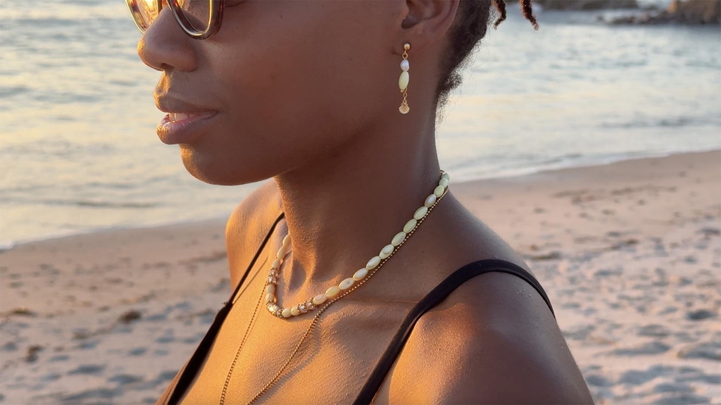 La nouvelle collection de bijoux Hinuii, pensée pour vous mettre en valeur