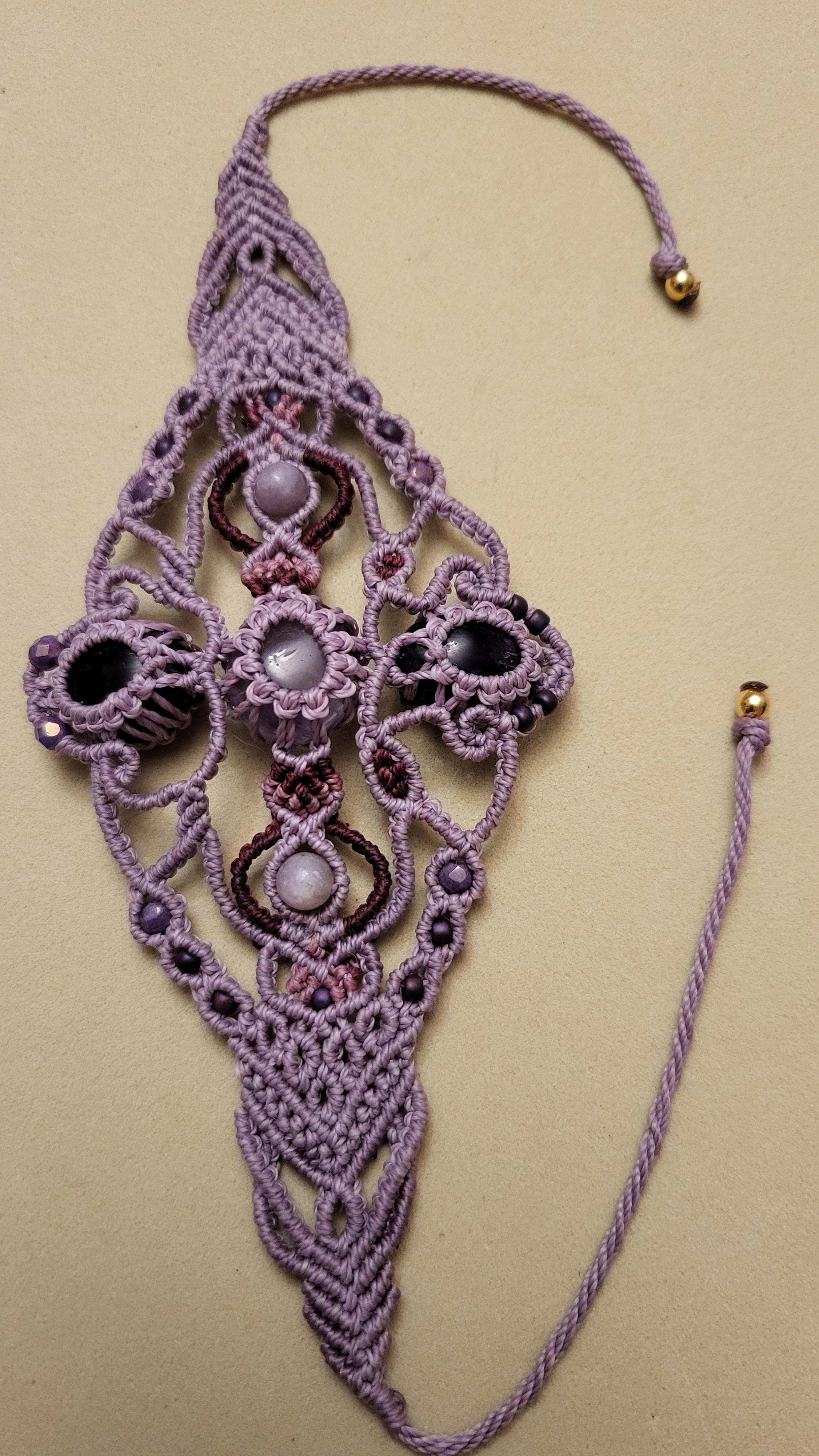 Manchette micro-macramé améthyste