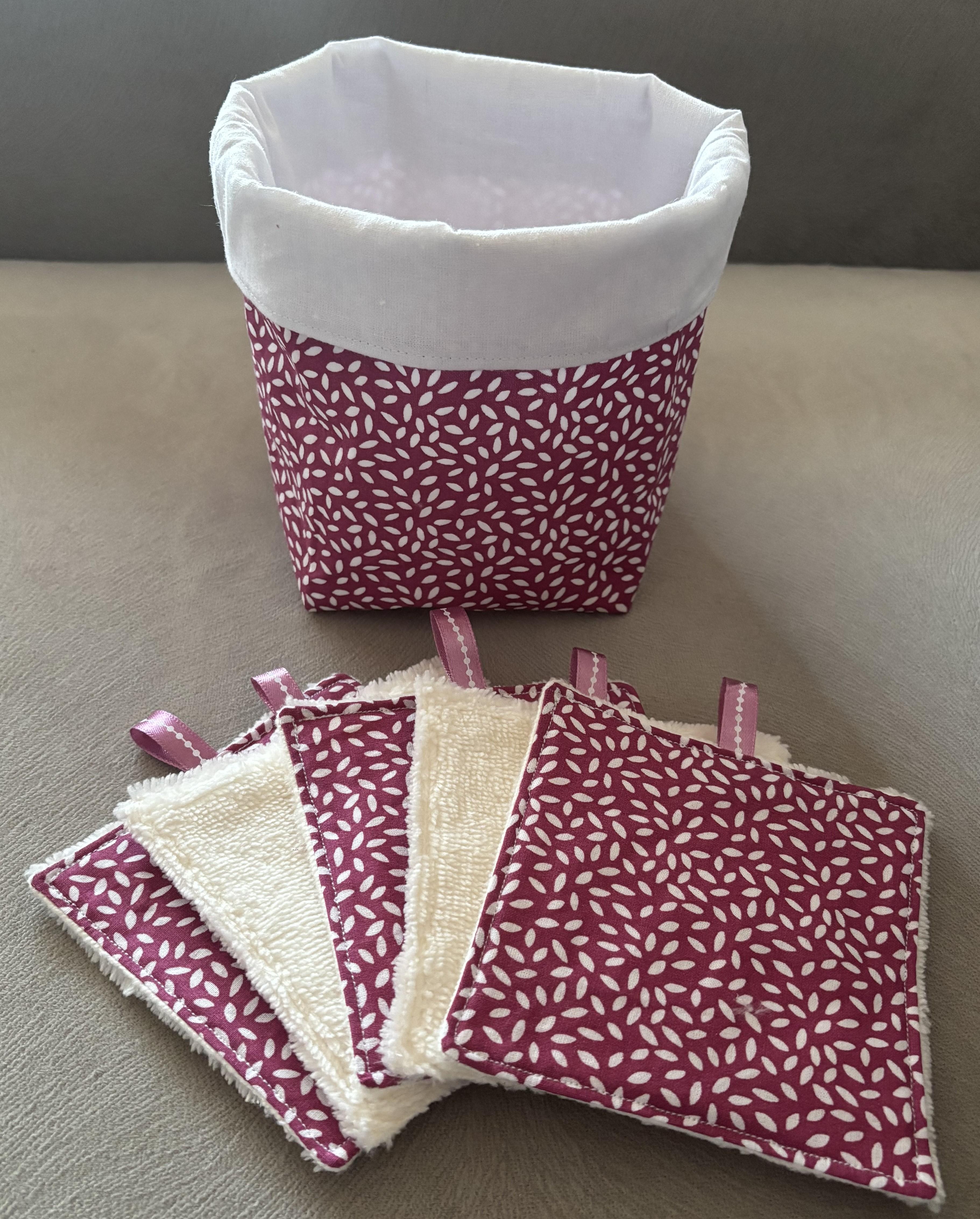 Panière Et Lingettes
