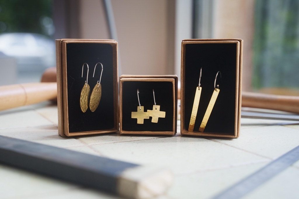 atelier création boucles d'oreille en laiton