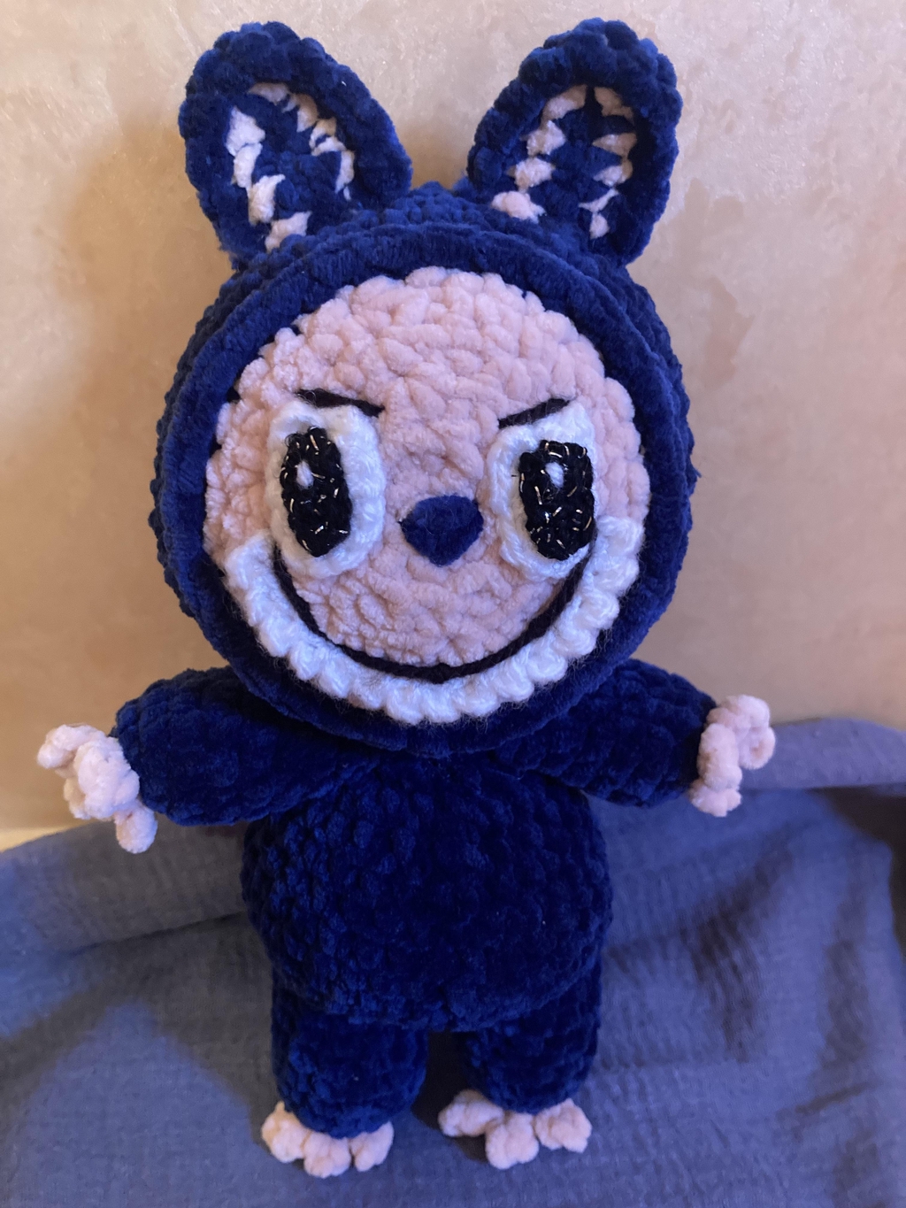 Personnages bonhommes par Anicroch’astic vente de peluches doudous et amigurumi au crochet