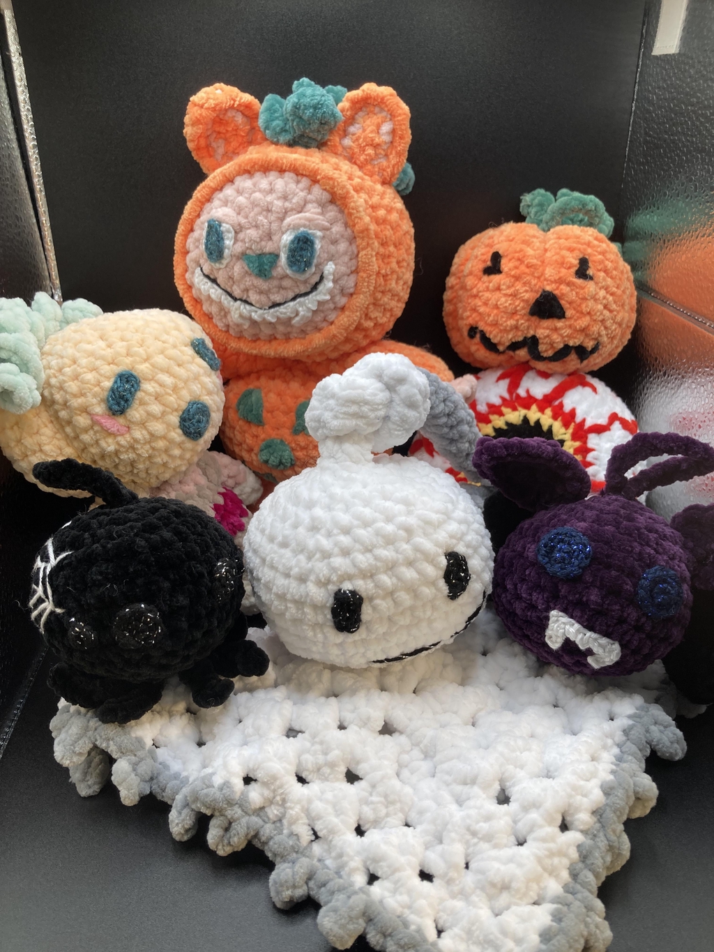 Collection Halloween par Anicroch’astic, vente doudous, peluches et amigurumi au crochet 