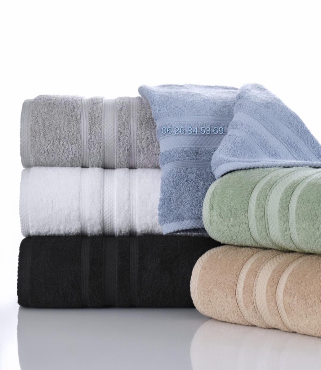Grossiste serviettes 100% coton qualité hôtelière 400-600g/m² - ASKENA - Fabrication Turquie.
Livraison express : Metz (57), Nancy (54), Mulhouse (68), Reims (51), Troyes (10), Colmar (68), Thionville (57), Épinal (88).