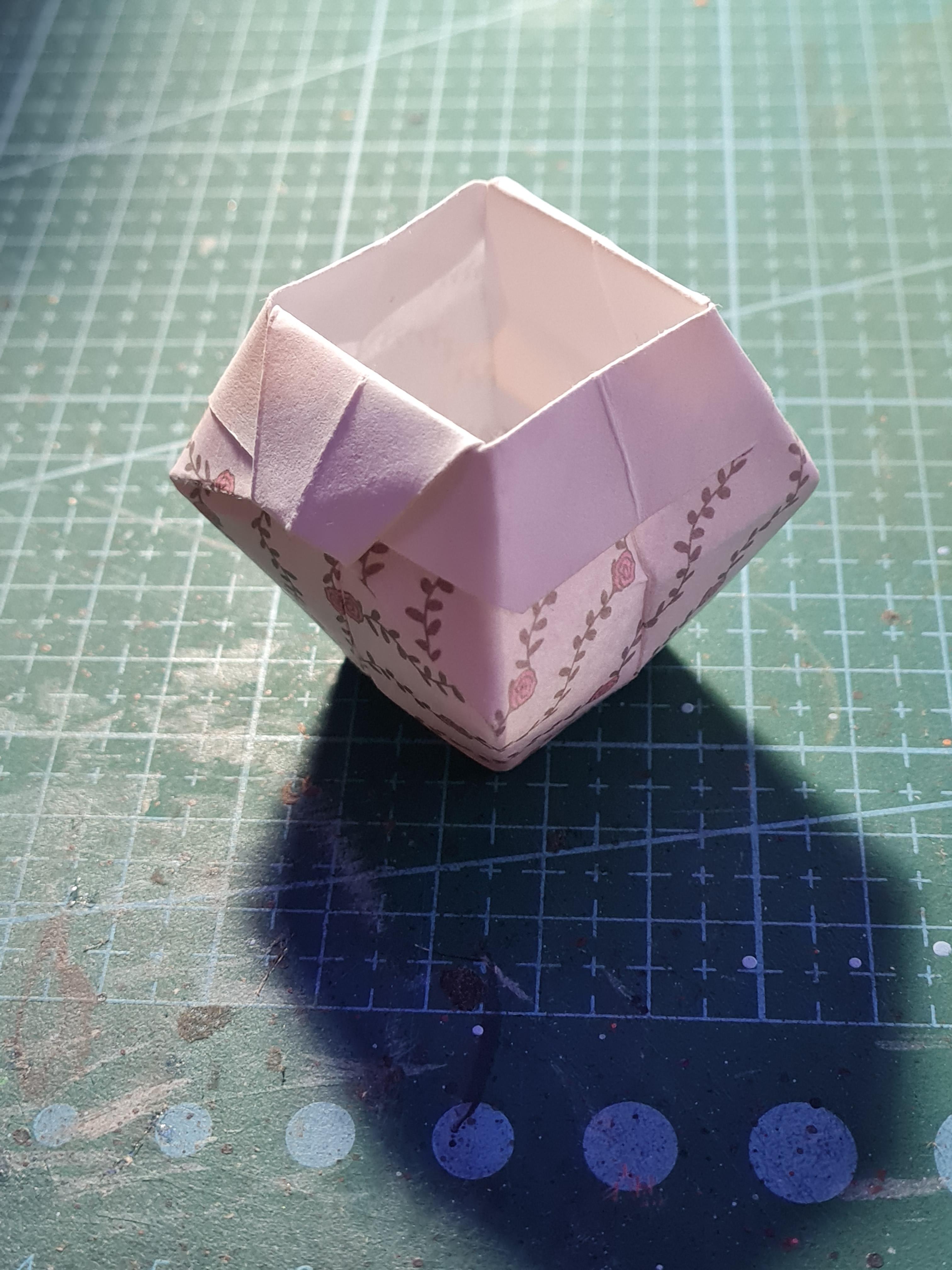 Tutorial - Origami Pot