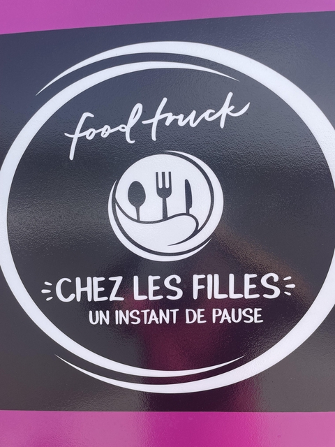 Food Truck
Chez Les Filles