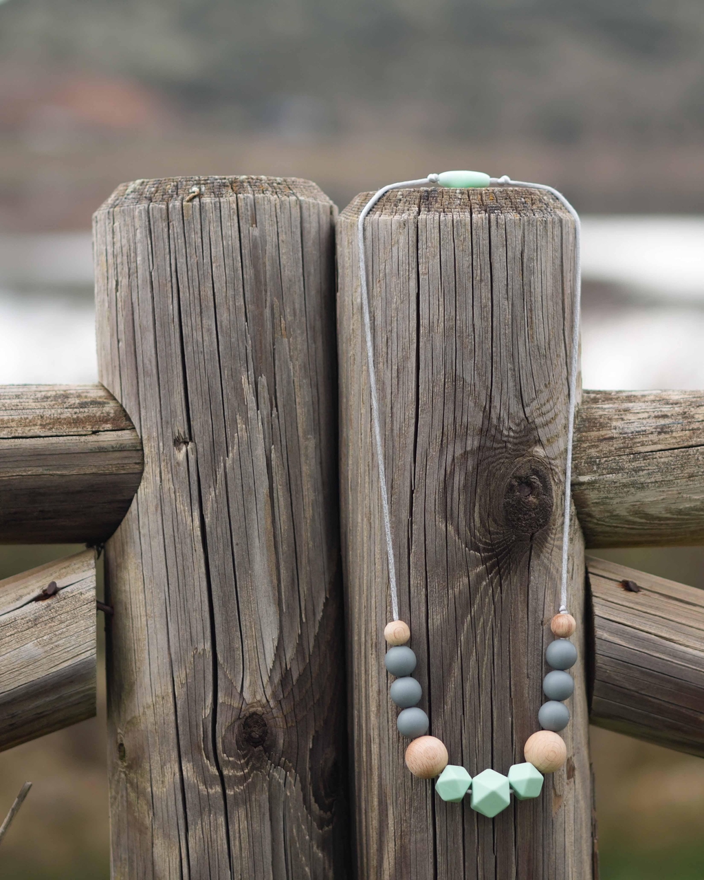 Collar de lactancia y apego Lulu Moon