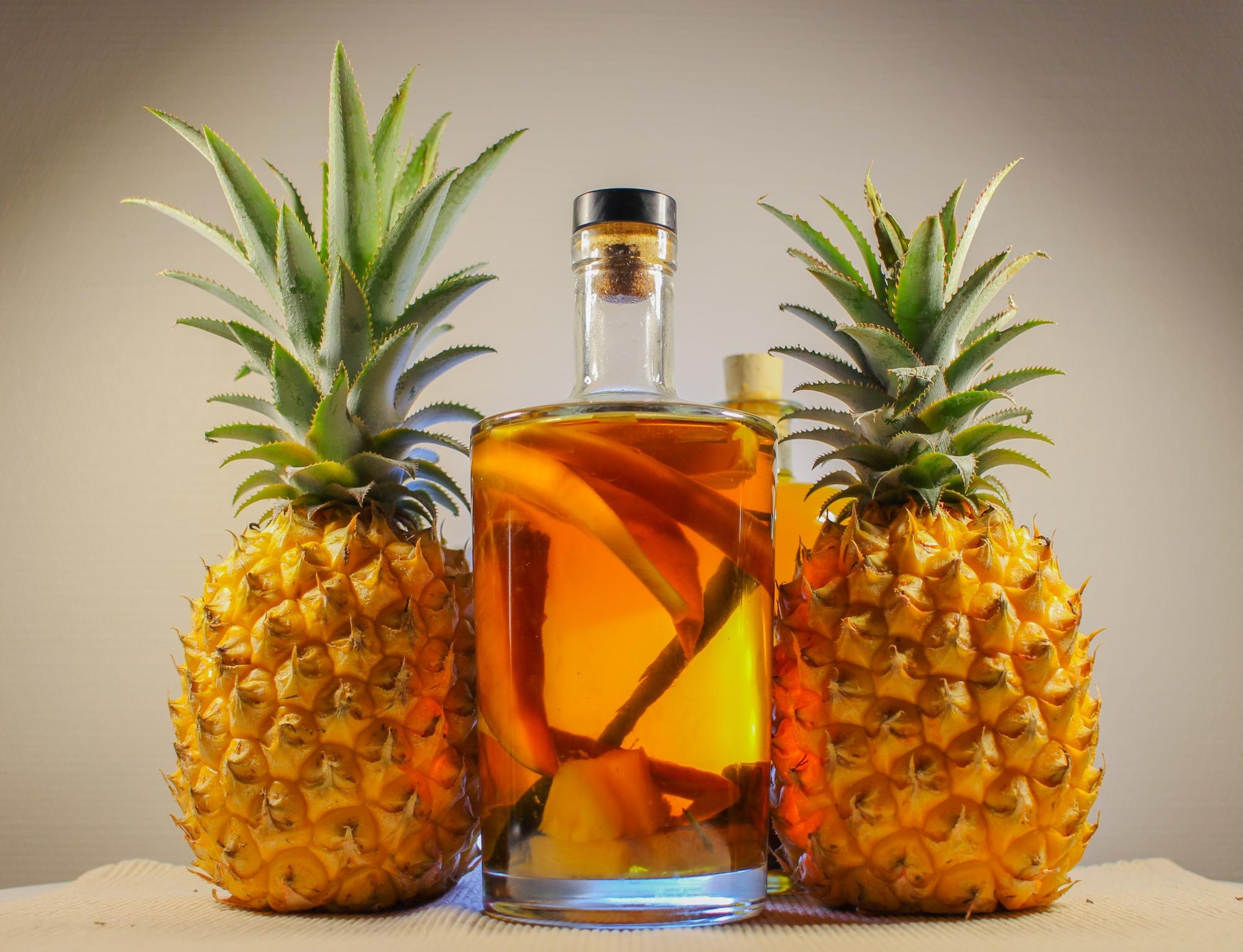 Rhum arrangé artisanal L'Atelier du 7 aux fruits exotiques et ananas