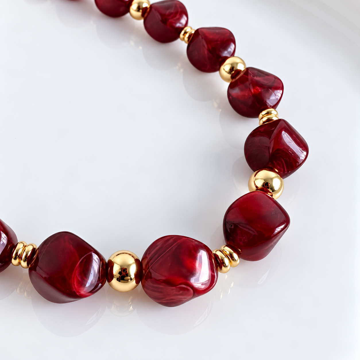 Bijou en perles rouges et dorées – Sélection d’automne GlamCharm